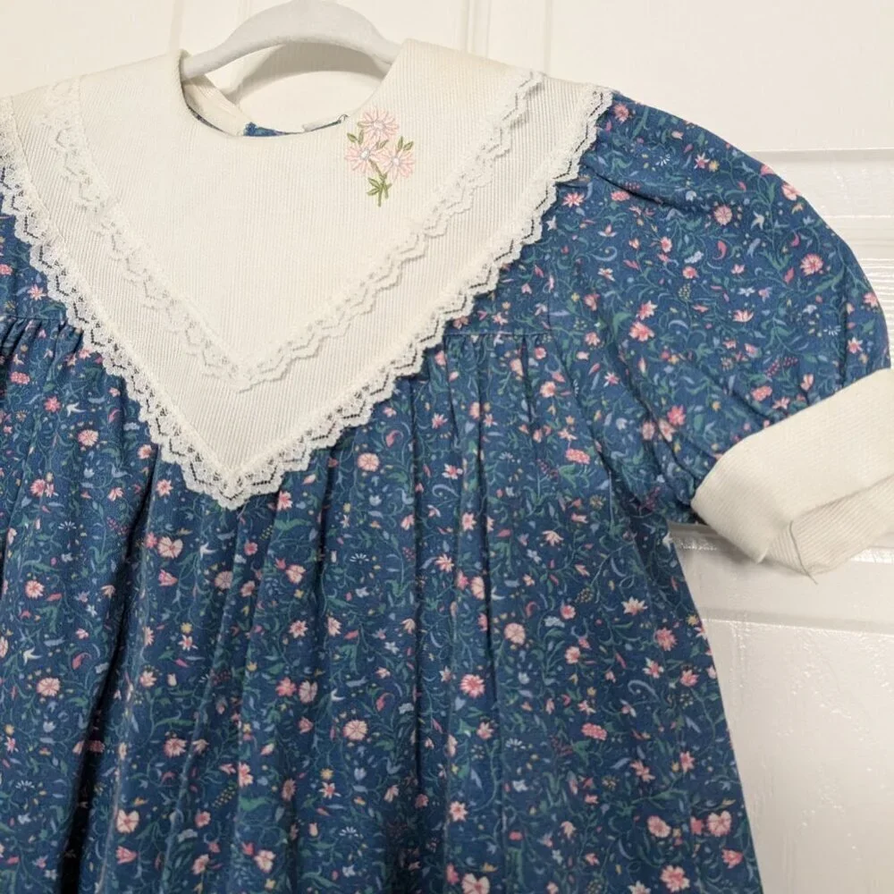Vintage Winnie the Pooh Brand Floral Dress Girls Size 5 Blue Short Sleeve